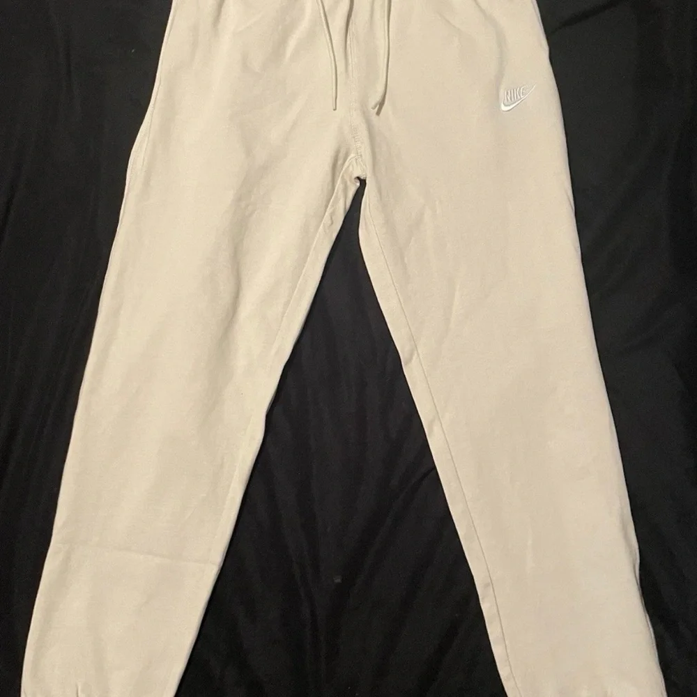 Nike Men's Beige Jogger Pants Elastic Waist‎ Pockets Size XL FQ4330-229